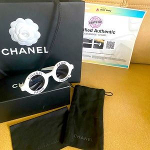 ‼️RESERVED-DO NOT BUY‼️Vintage Rare Chanel Paris